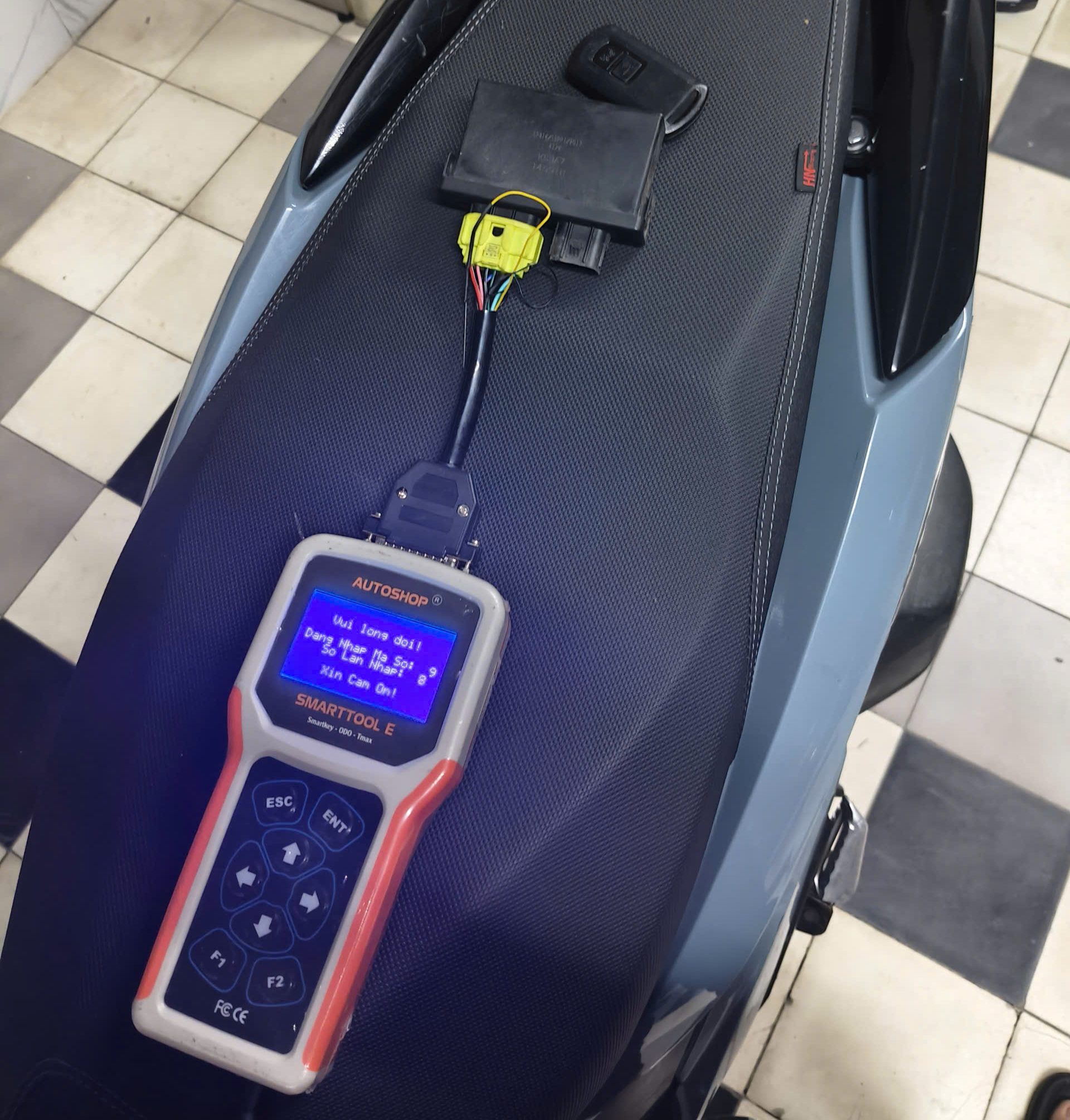 Sửa khóa Smartkey giá rẻ tại Quận 12, HCM – Linh kiện chính hãng, quy trình bài bản 1