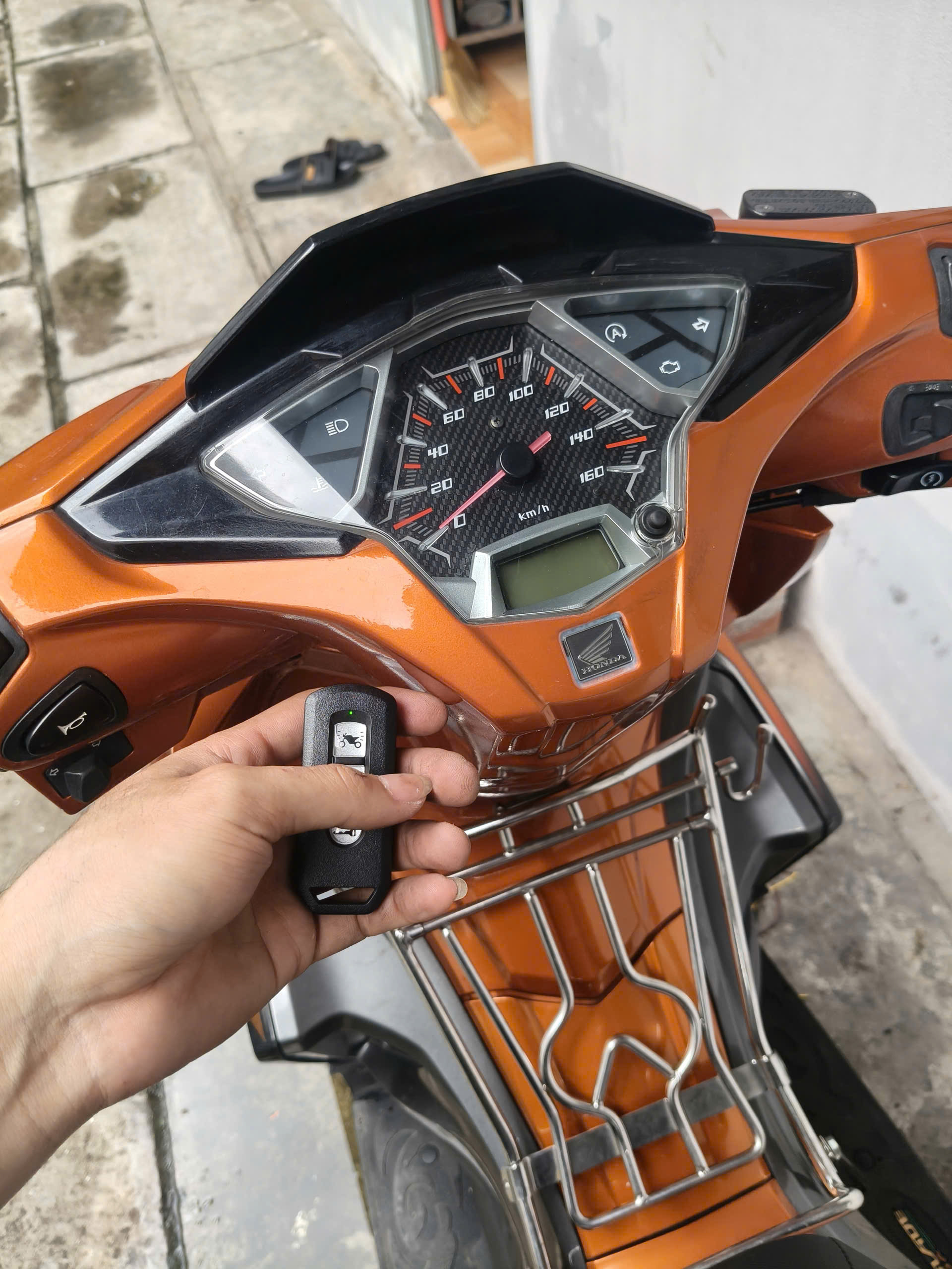 Sửa khóa Smartkey tại Quận Thủ Đức, HCM – Có mặt ngay khi bạn bị khóa không nhận tín hiệu